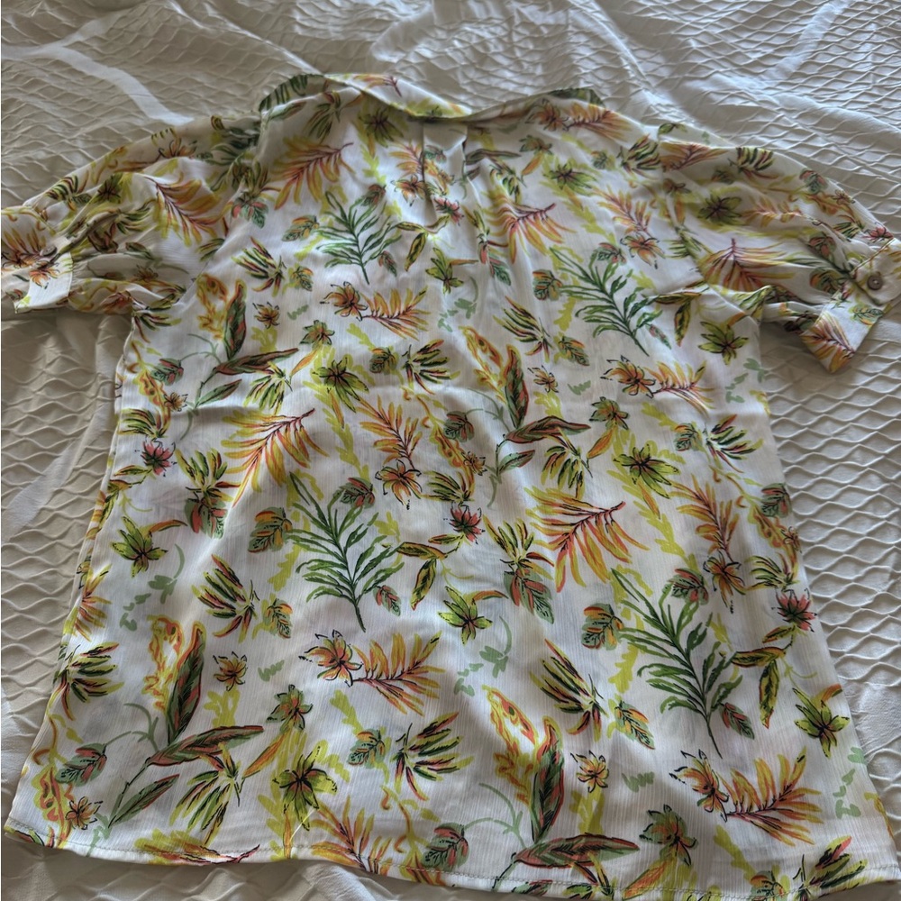 Easel Tropical Print Blouse - Picture 4 of 4